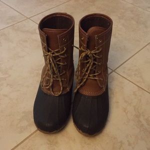 Khombu Duck Boots